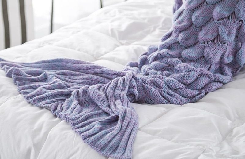 Dziecięca syrenka w kratę